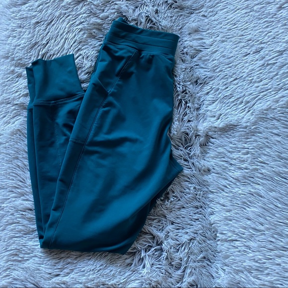 Fabletics Mila Cold Weather Joggers Size XS - Picture 6 of 6